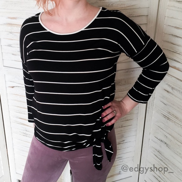 Cable & Gauge | Striped Tie Front Tee - Picture 2 of 6